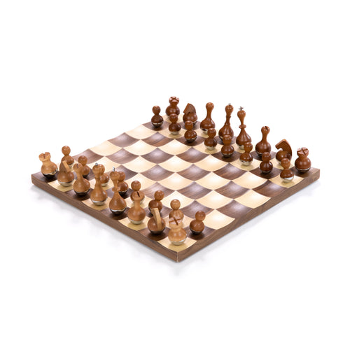 Bobby Fischer Learn to Play Chess Set – World Chess Hall of Fame