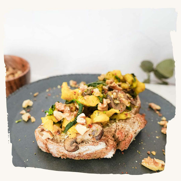 Seasonal in March: mushroom scrambled egg bread