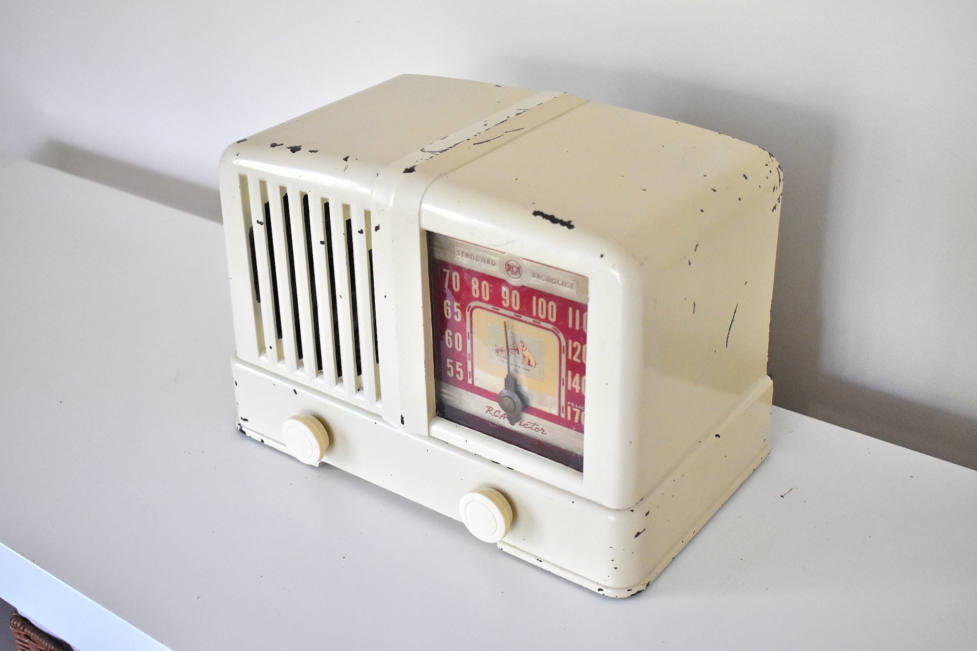 antique rca victor radio