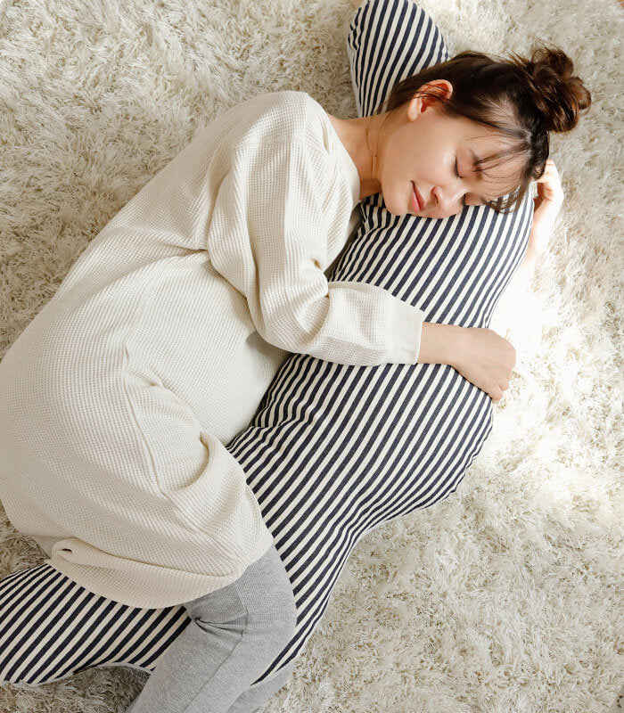 'Bétta Maternity Hug Pillow' for feeding pillow