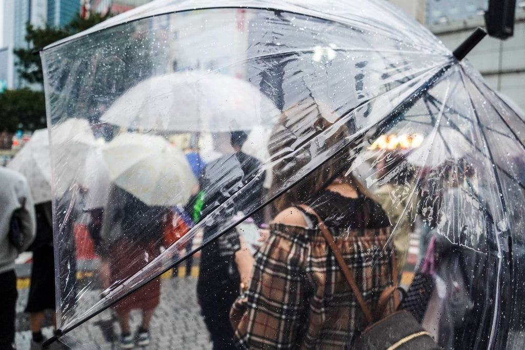 ombrelli-trasparenti-giappone-tenoha-shibuya