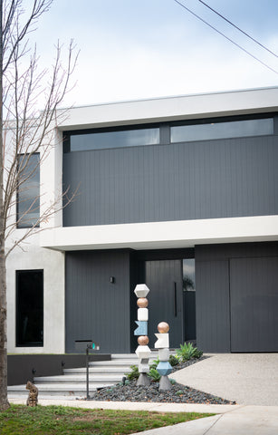 Bespoke Sculpture for a modernist house front yard