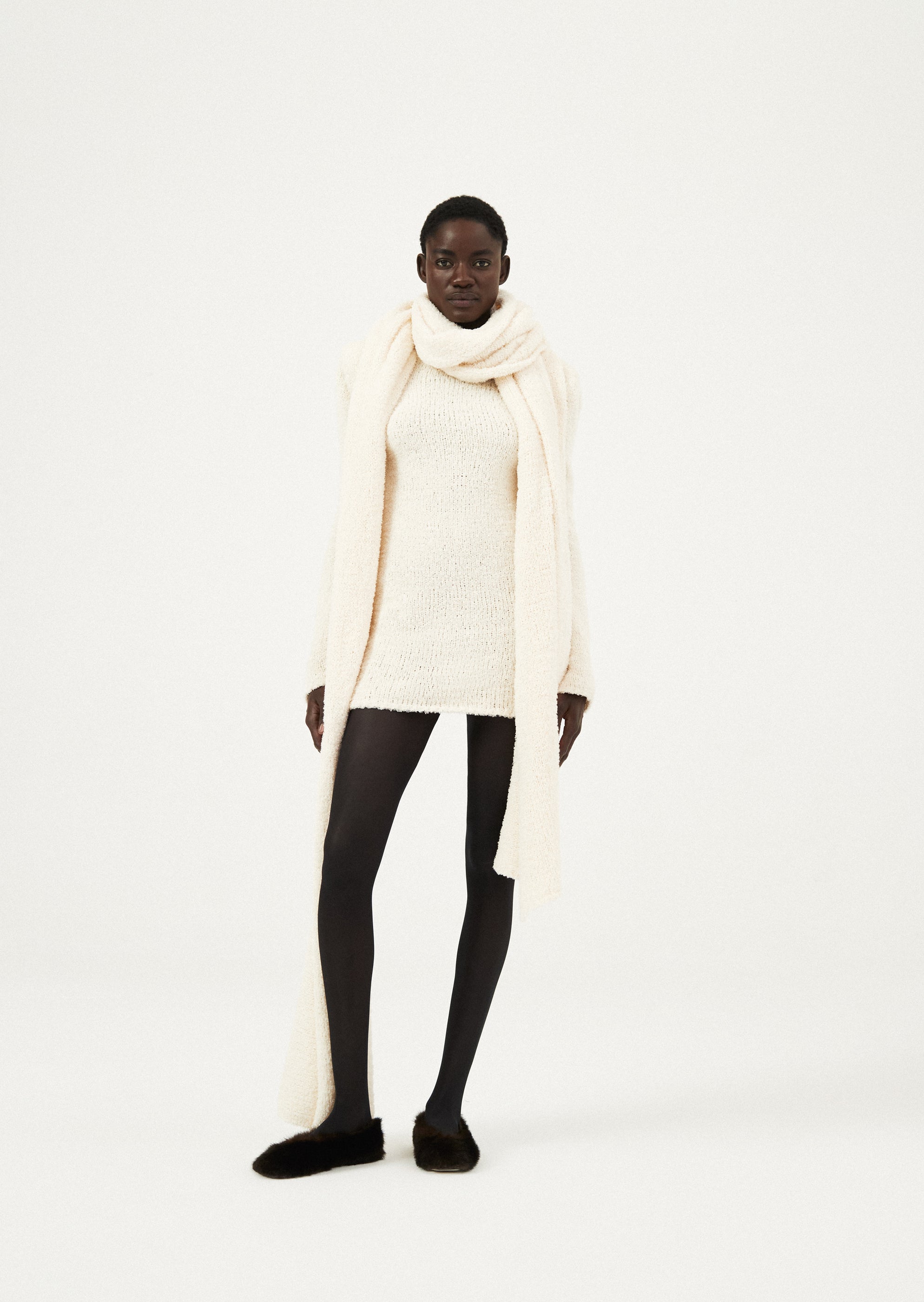 AW23 KNITWEAR 18 SCARF CREAM