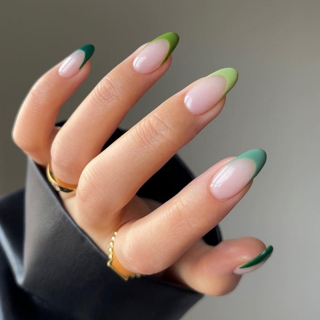 Gradient Green Nails