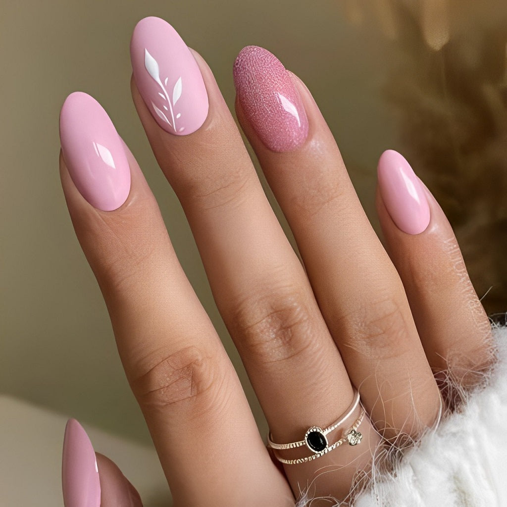 Minimalist Nail Art