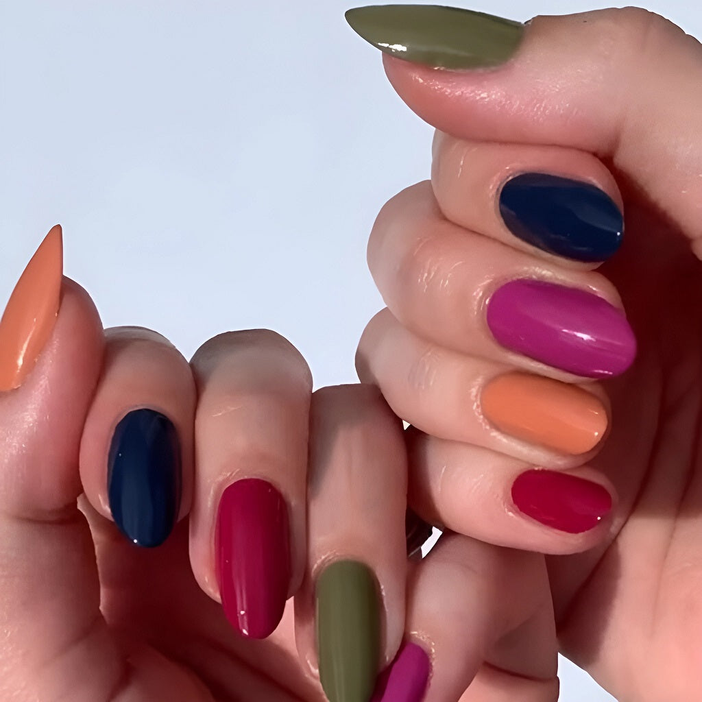 Mismatched Nails in Complementary Colors