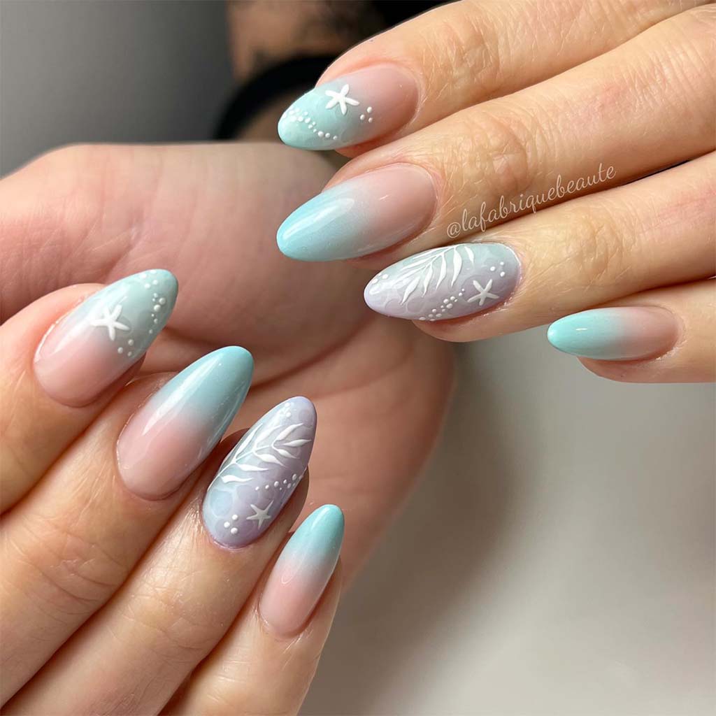 Pretty Ocean-inspired Nails
