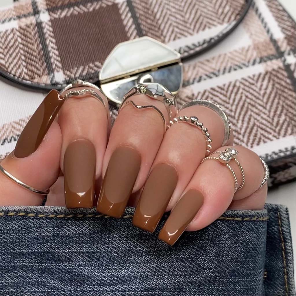 The 10 Best Brown Chrome Nails 2023