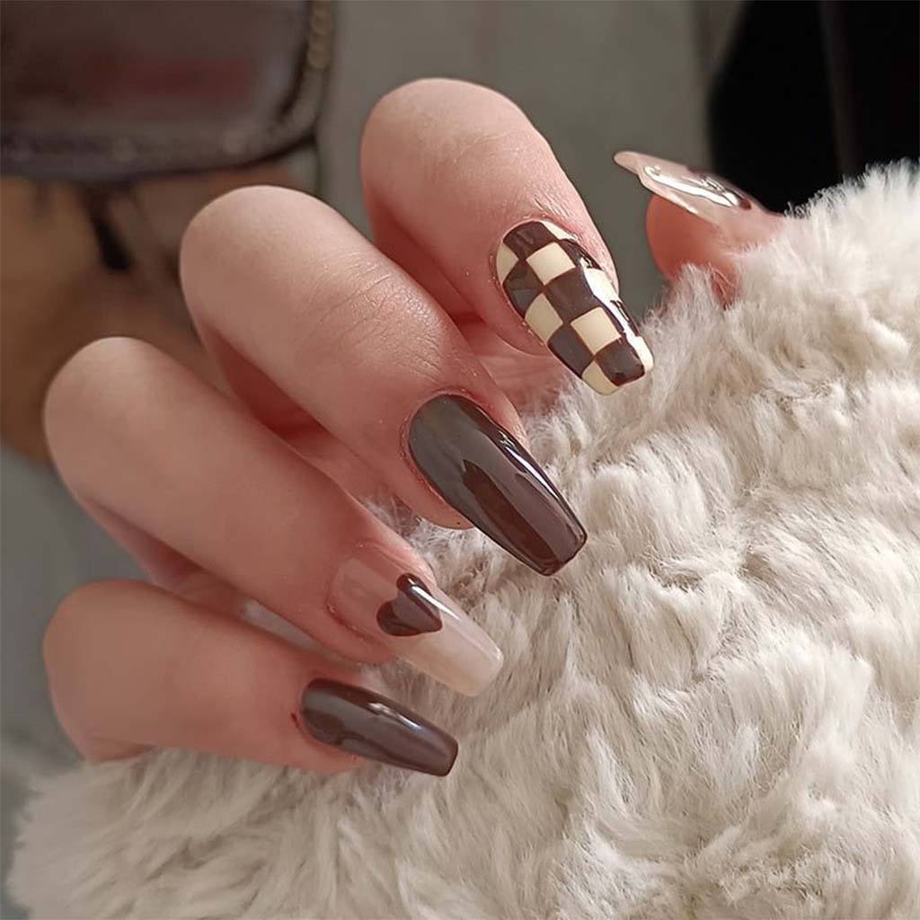 The 10 Best Brown Chrome Nails 2023