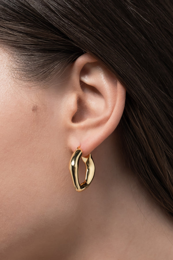 Buckled earrings gold