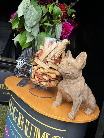 SNUGBUMS Competition both t chatsworth country fair