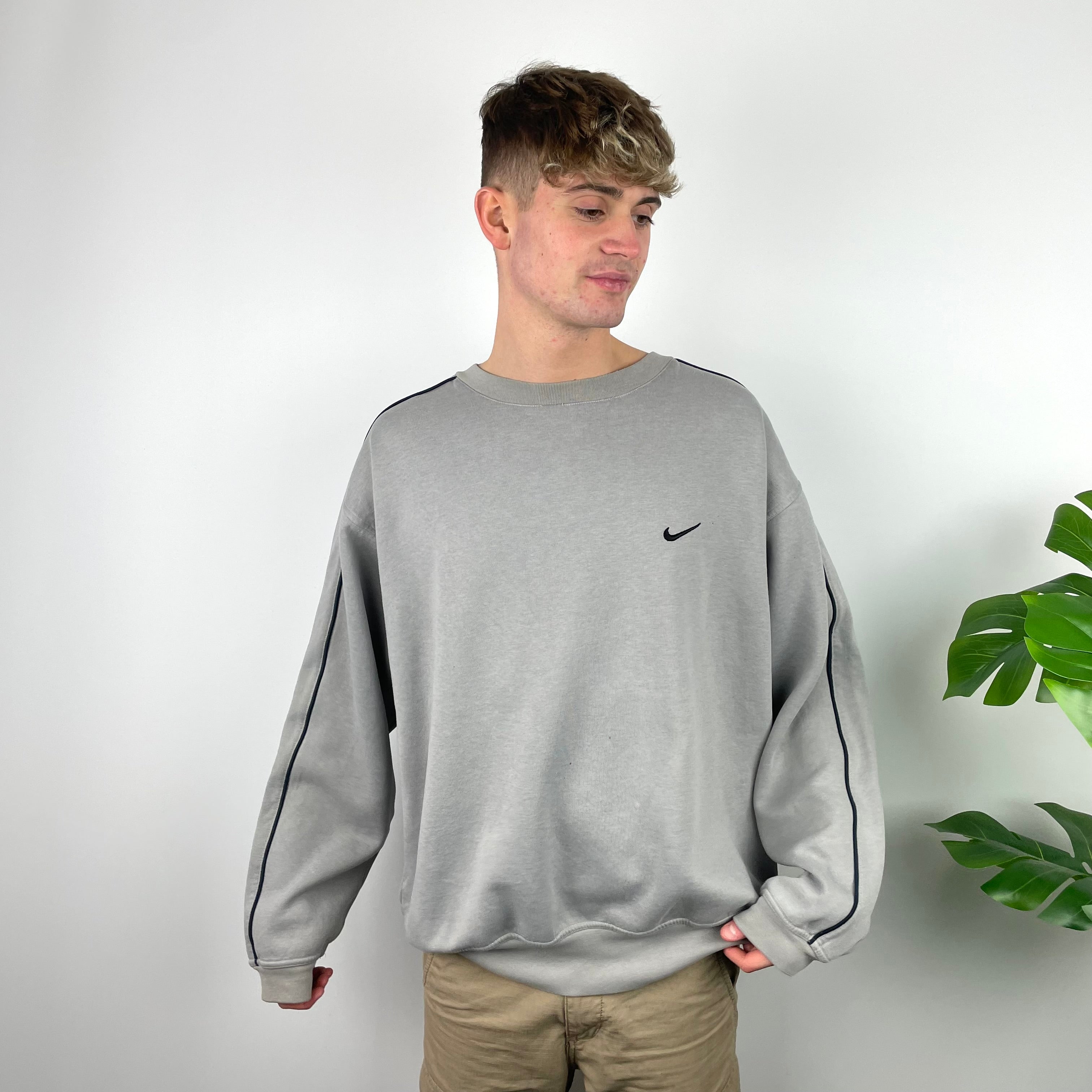 vintage nike oversized sweatshirt