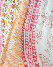 Load image into Gallery viewer, Cat-A-Pillar GOTS Certified Organic Cotton Quilt for Babies/Kids
