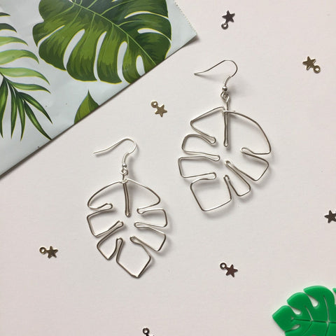 Flower Wire Earrings <3 – The Slaykow Shop