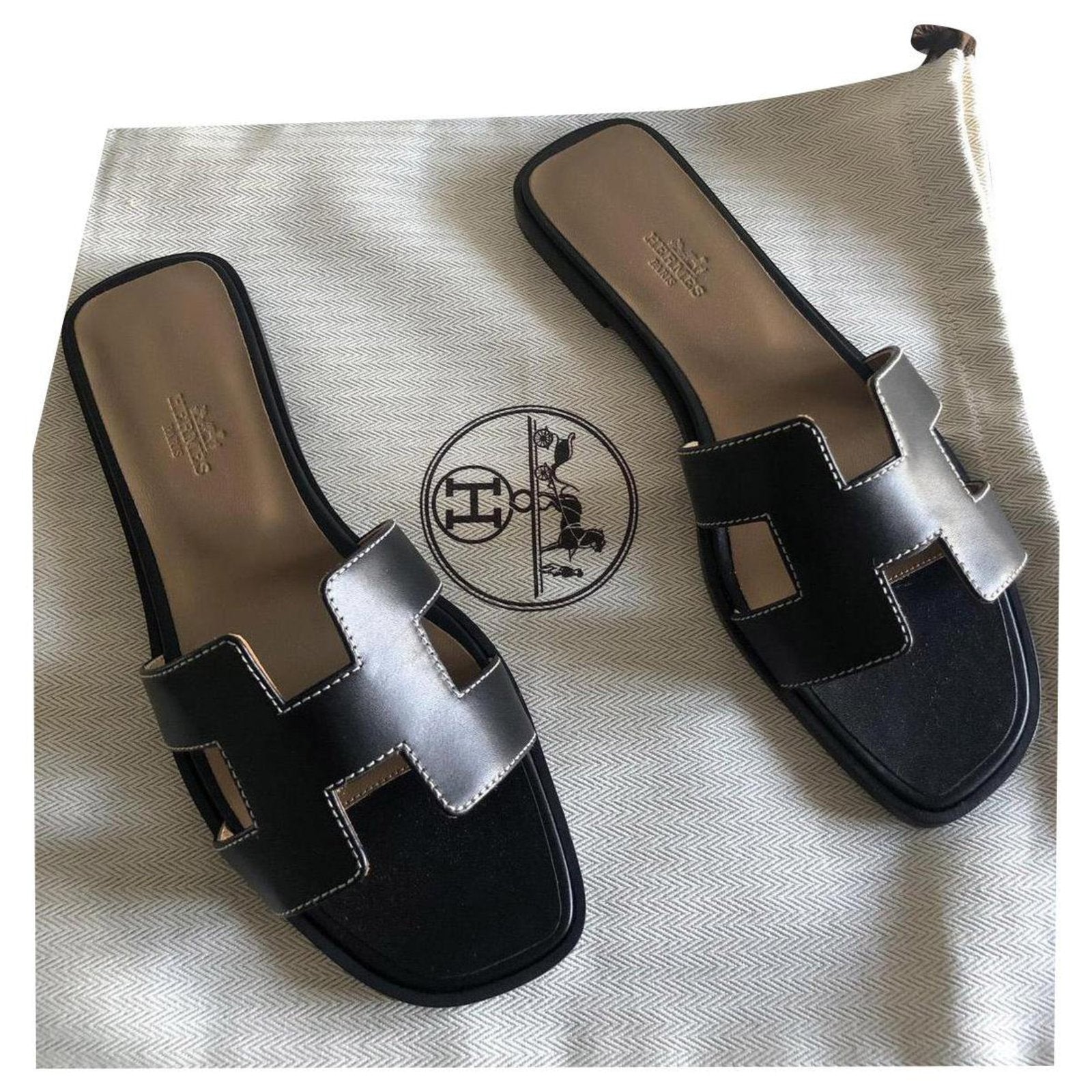 hermes flat sandals black