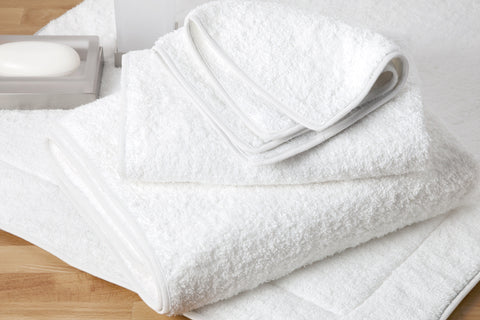 E. BRAUN BOUND towels