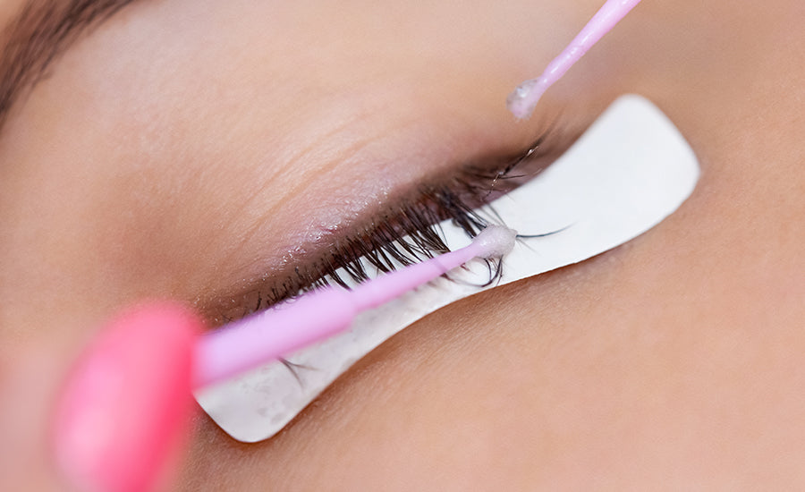 removing eyelash extensions