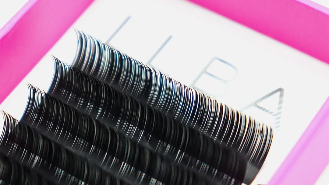 Upgrade Your Lash Game with LLBA Flat Lashes