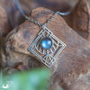 Collier "Dune" Labradorite - Illustrations & Bijoux fantaisie ClairObscur Art