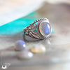 Bague "Swan" Labradorite ajustable, en Argent 925 - Précommande - Illustrations & Bijoux fantaisie ClairObscur Art