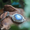 Collier "Leda" Labradorite - taille de la chaine personnalisable - Illustrations & Bijoux fantaisie ClairObscur Art