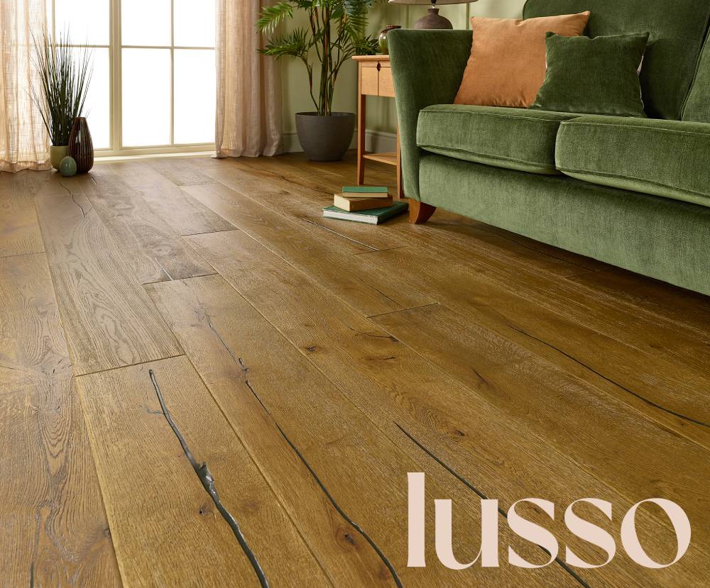 Lusso Trento Distressed Oiled Golden Engineered Oak 220mm