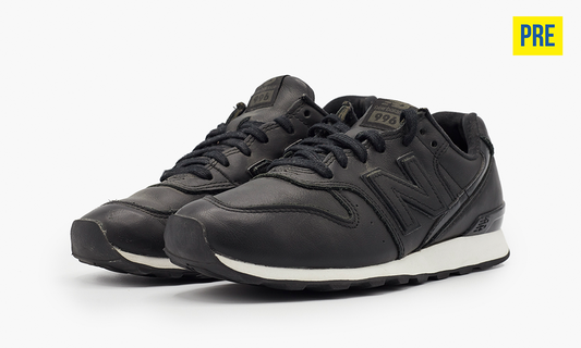 New Balance Pre-Owned Archive Sneakers