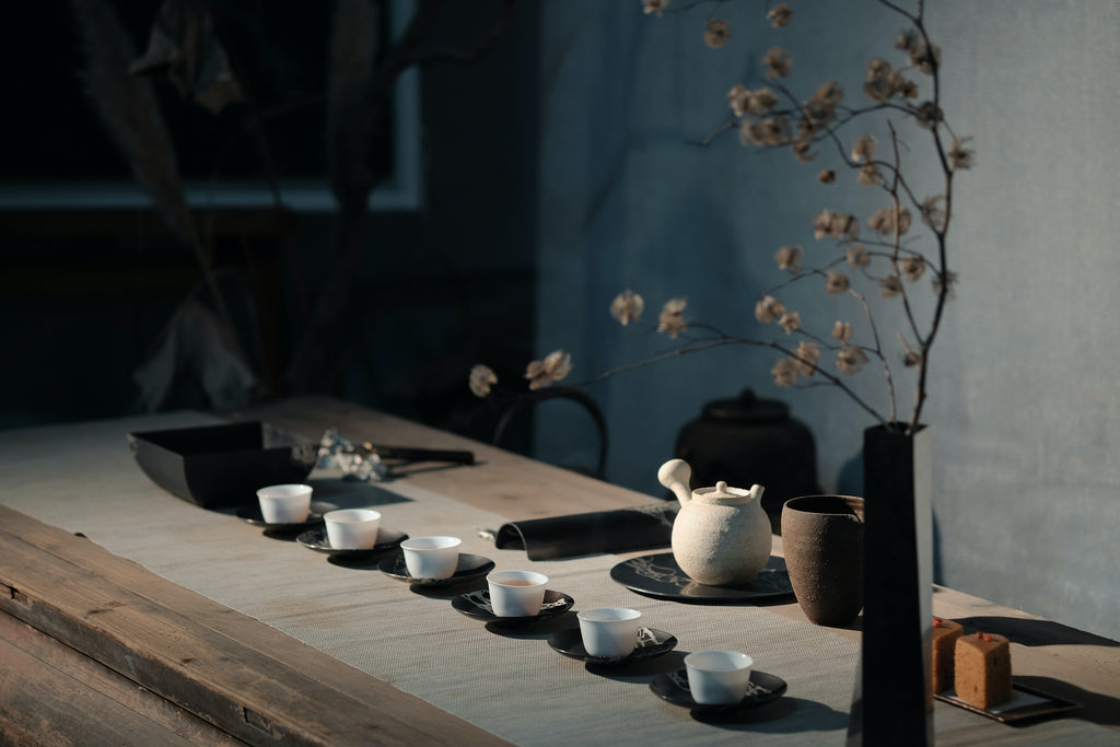 traditional tea tasting set