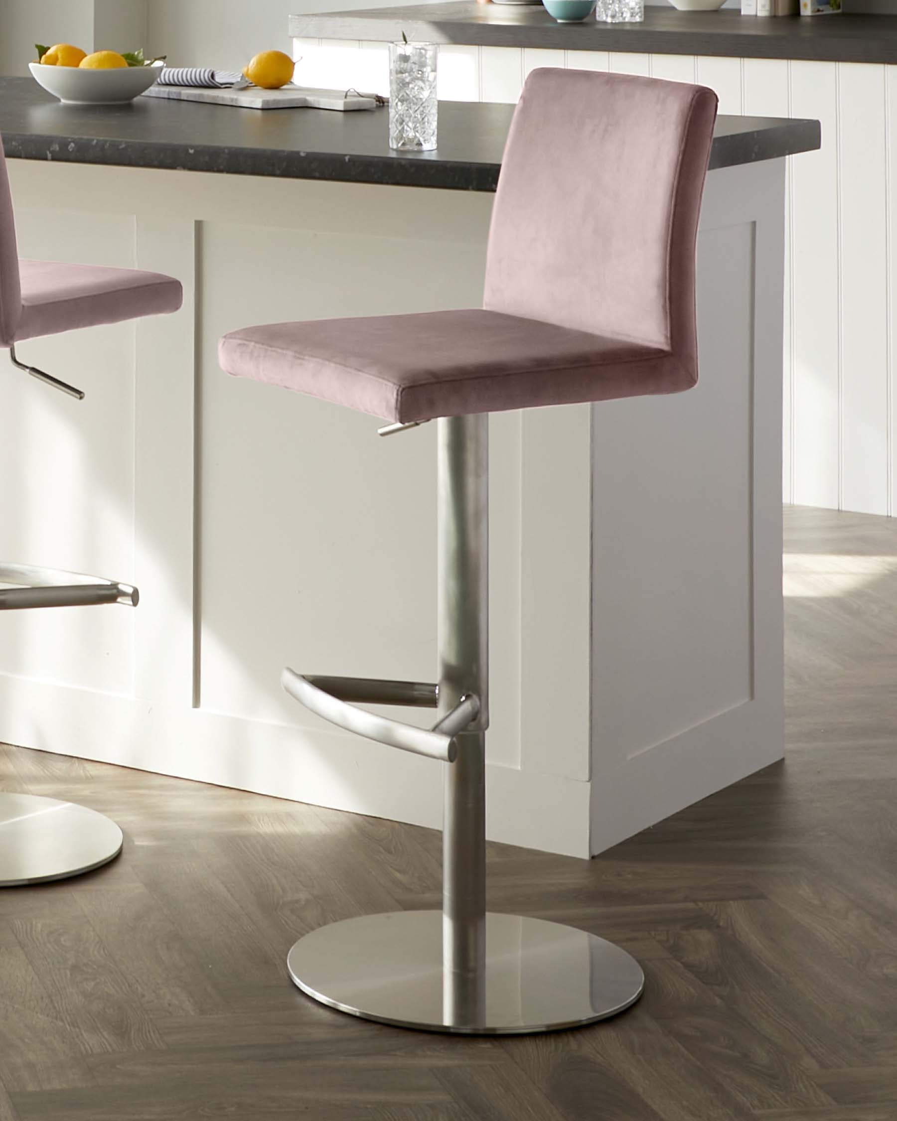 Pedestal shop bar stools