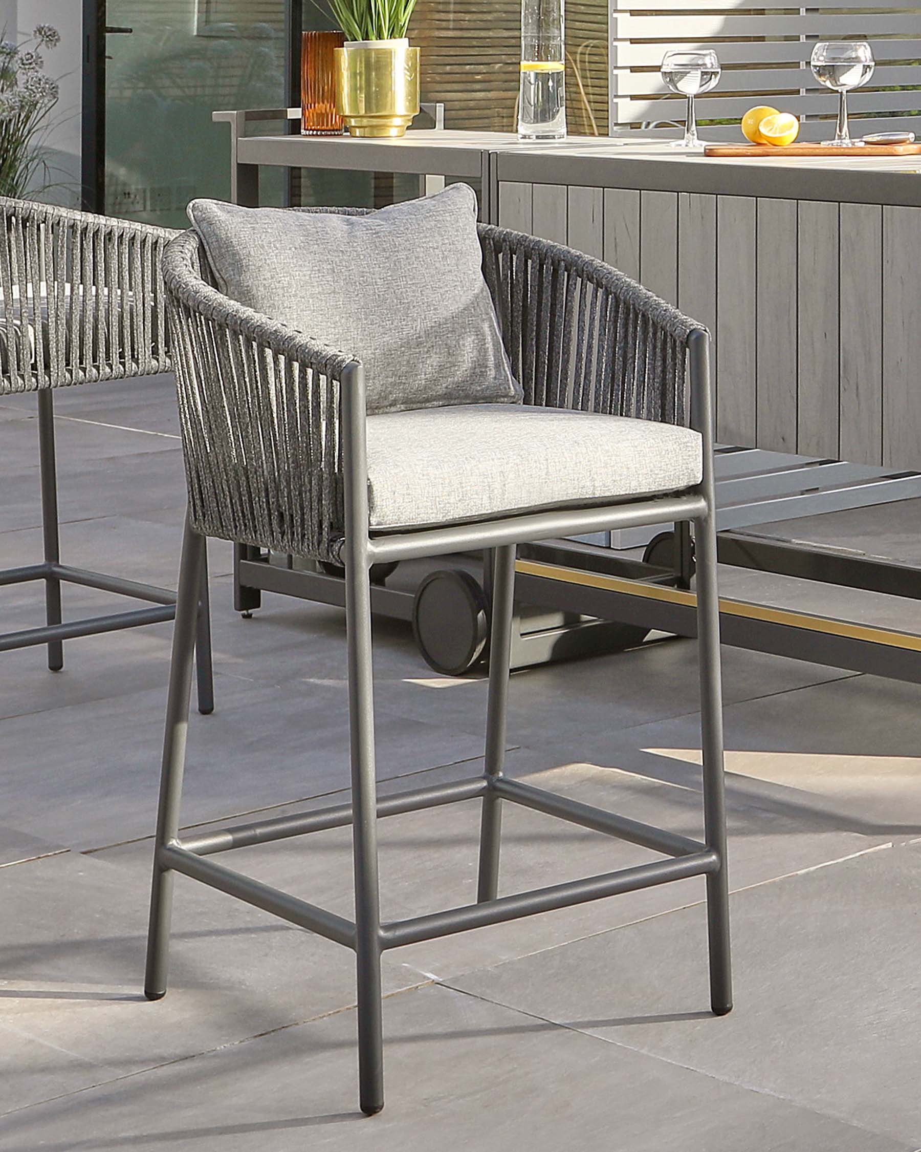 wrought iron patio bar stools