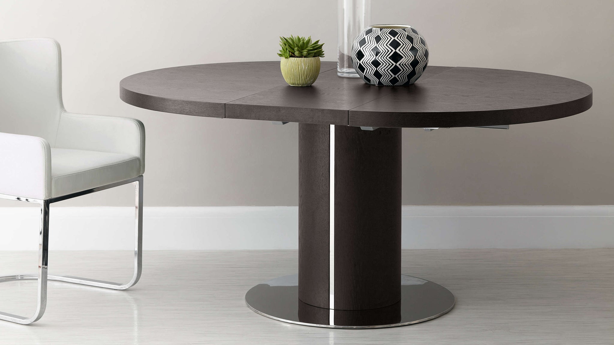 Curva Round Wenge Extending Dining Table – Danetti