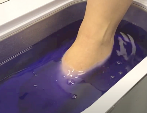 Dipping Foot Into New Road Beauty Paraffin Wax