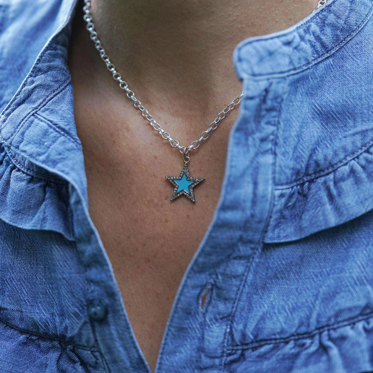 Diamond-Turquoise-Enamel-Chunky-Star-Necklace-3_1200x.webp__PID:b5d47edf-6a5d-4a12-af27-7340e4d591d8