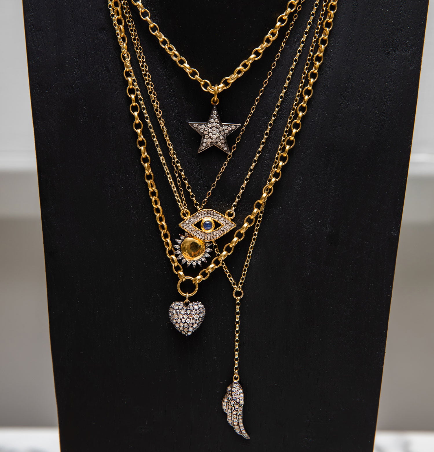 gold layered necklaces.jpeg__PID:042d7280-d739-4567-a36b-06fcc0acb588