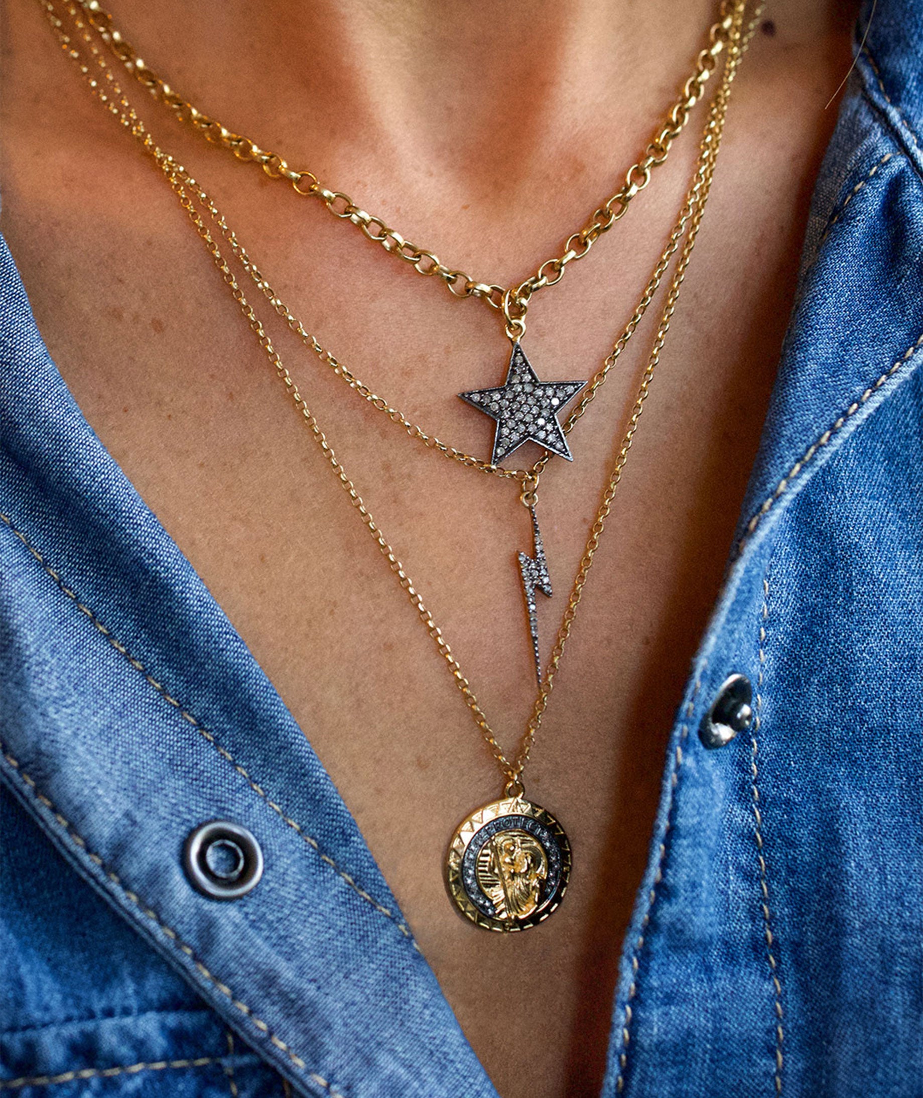 star and st christopher gold necklaces.jpeg__PID:636b06fc-c0ac-4588-9cf9-62dc8ae378af