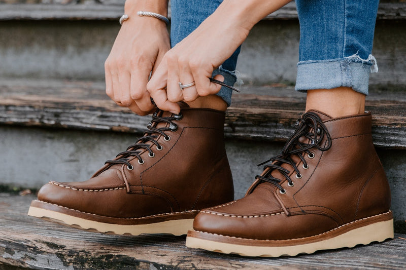 Women's Diplomat Moc Toe Boot In Whiskey Brown Leather - Thursday