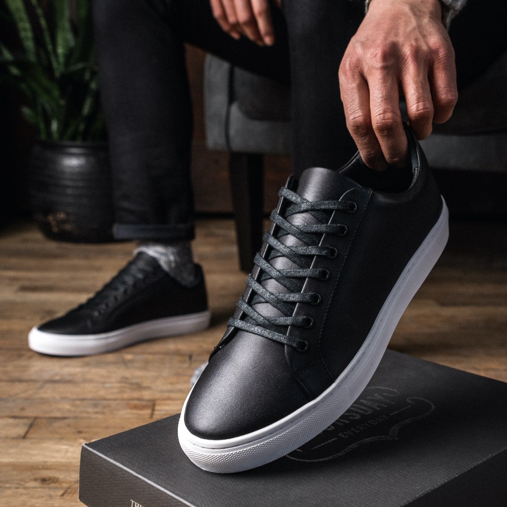 Buy > premier man mens trainers > in stock