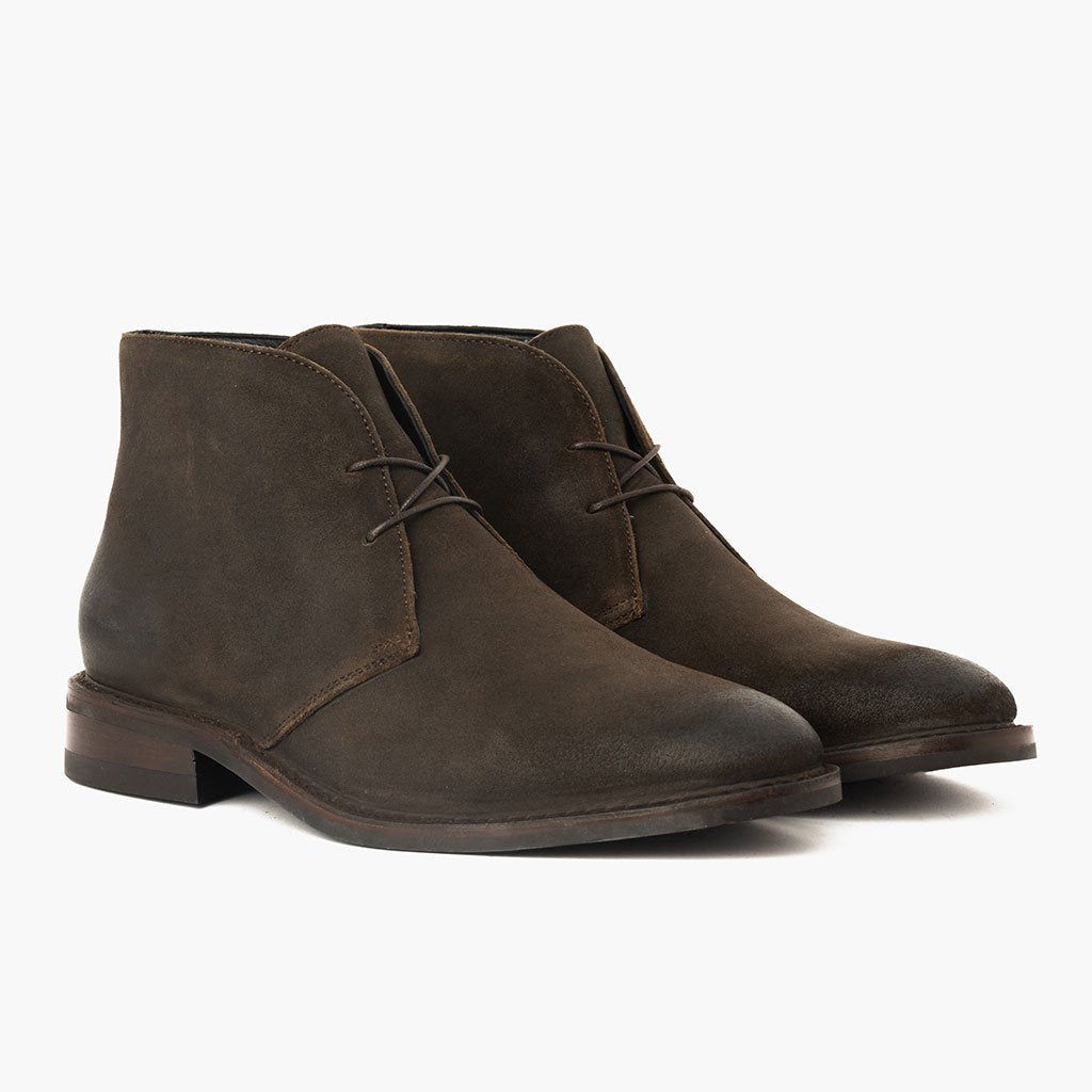 mens dark brown chukka boots