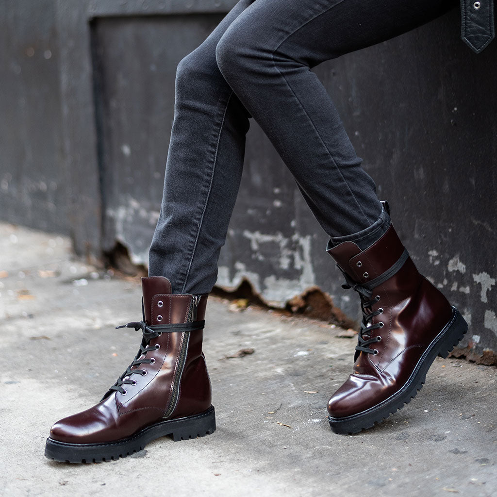 Women's Combat Boot in Burgundy Leather 