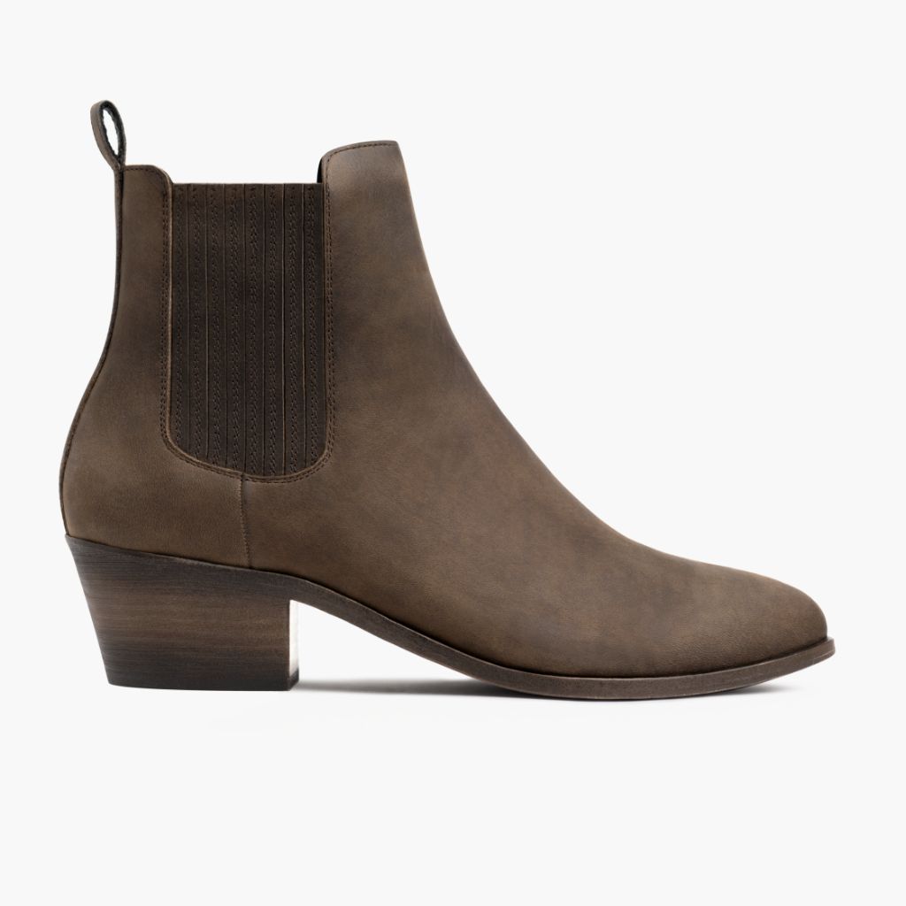 the walker chelsea boot in suede