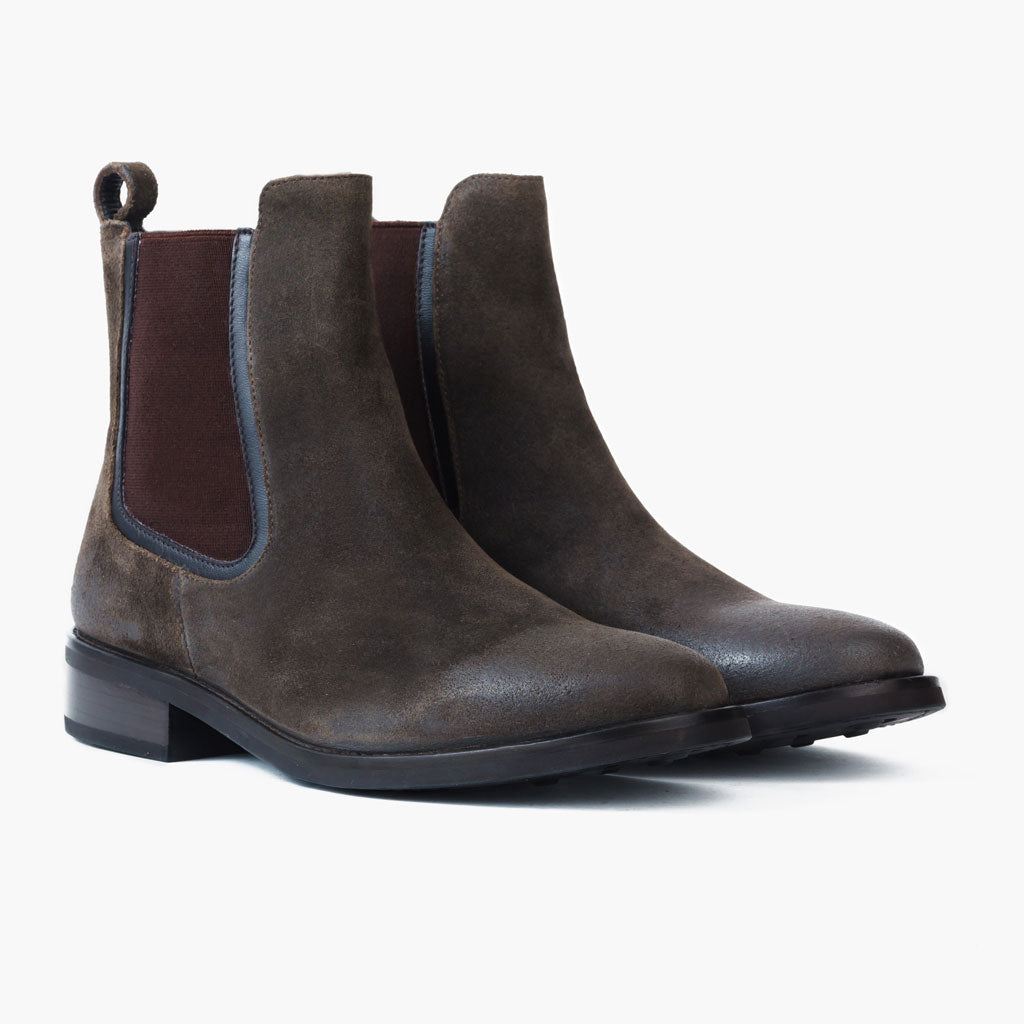 chelsea boots short legs