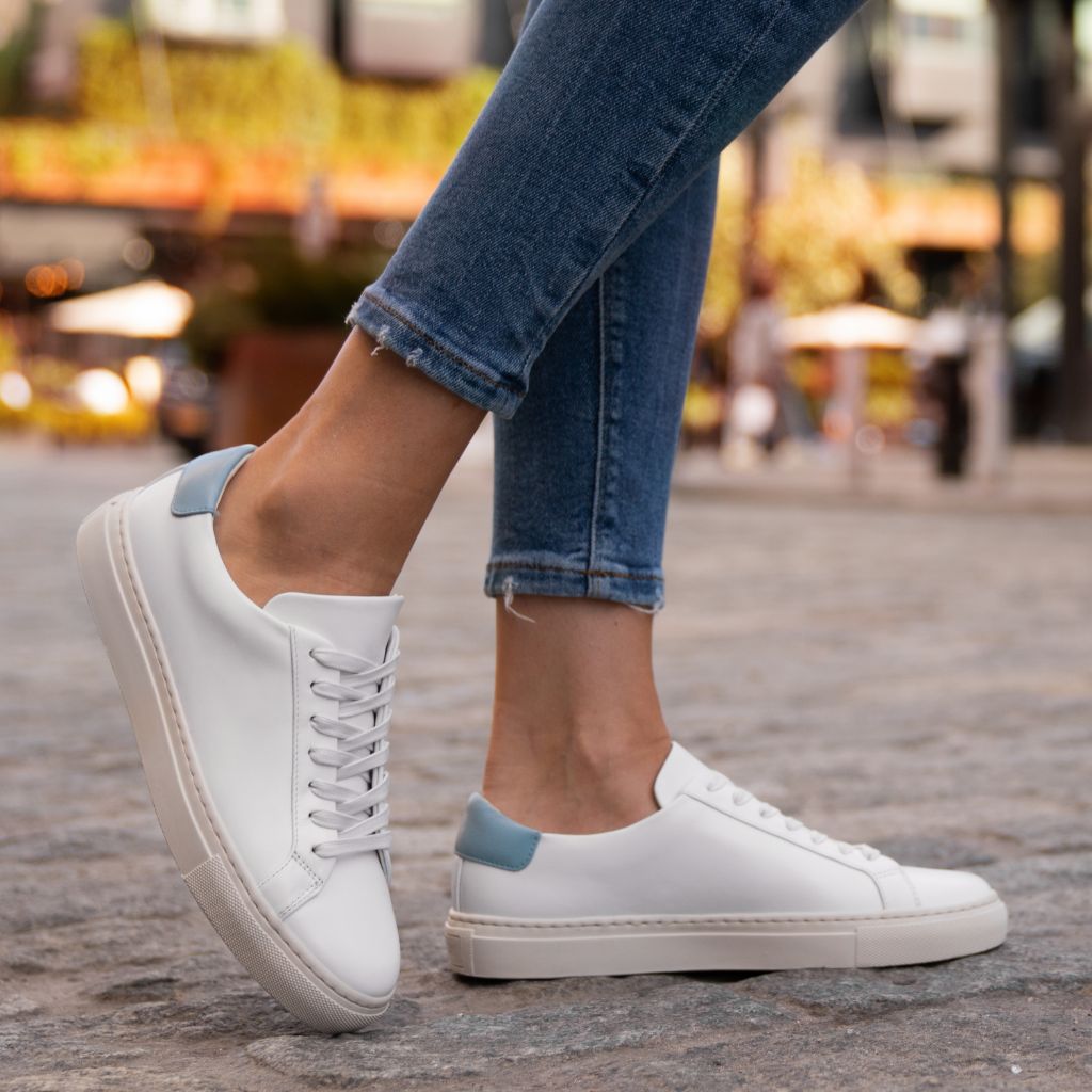Legacy Low Top Sneaker In White x Baby Blue - Thursday