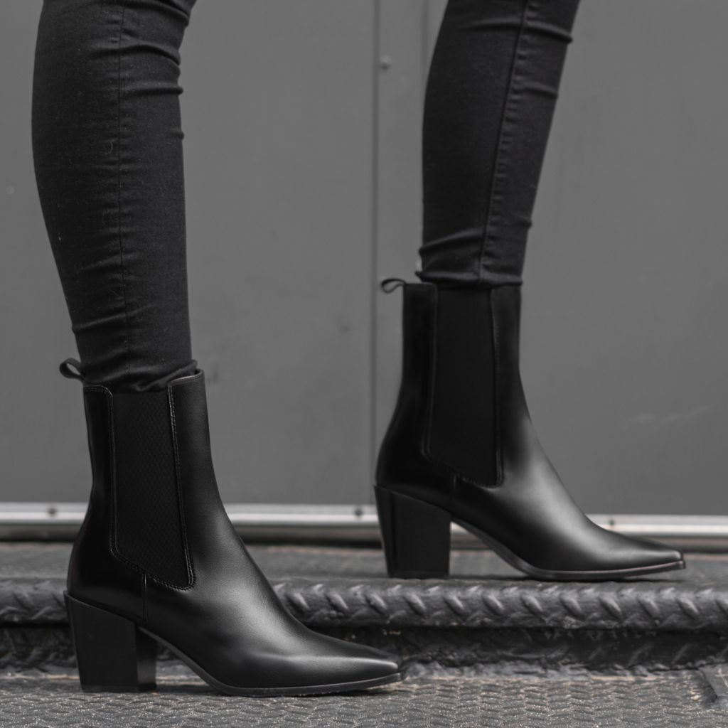 Women's Soho High Heel Chelsea Boot In Leather - Thursday