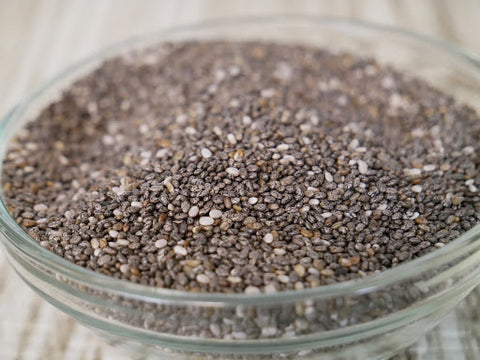 Superfoods Samen Chia in einer Schaale