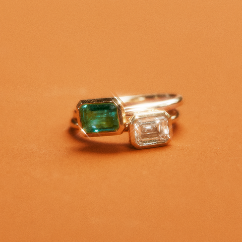 Esmeralda, bezel set rings, diamond, emerald cut.