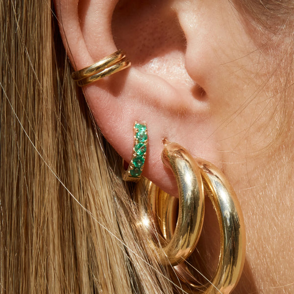 Big Emerald Huggie Medium - 14ct Gold