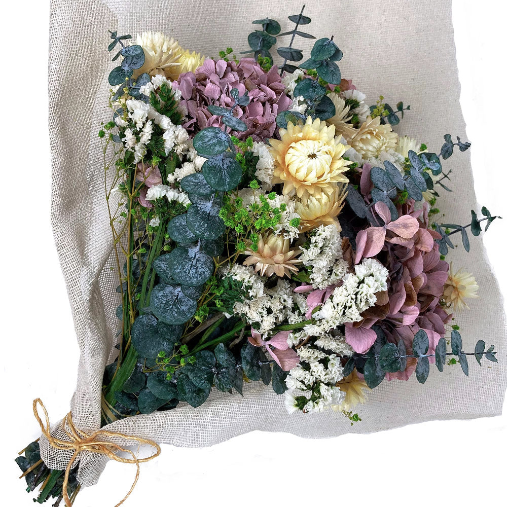 Bouquet de Hortensias Rosas Preservadas y Dólar Mini – Artiflora