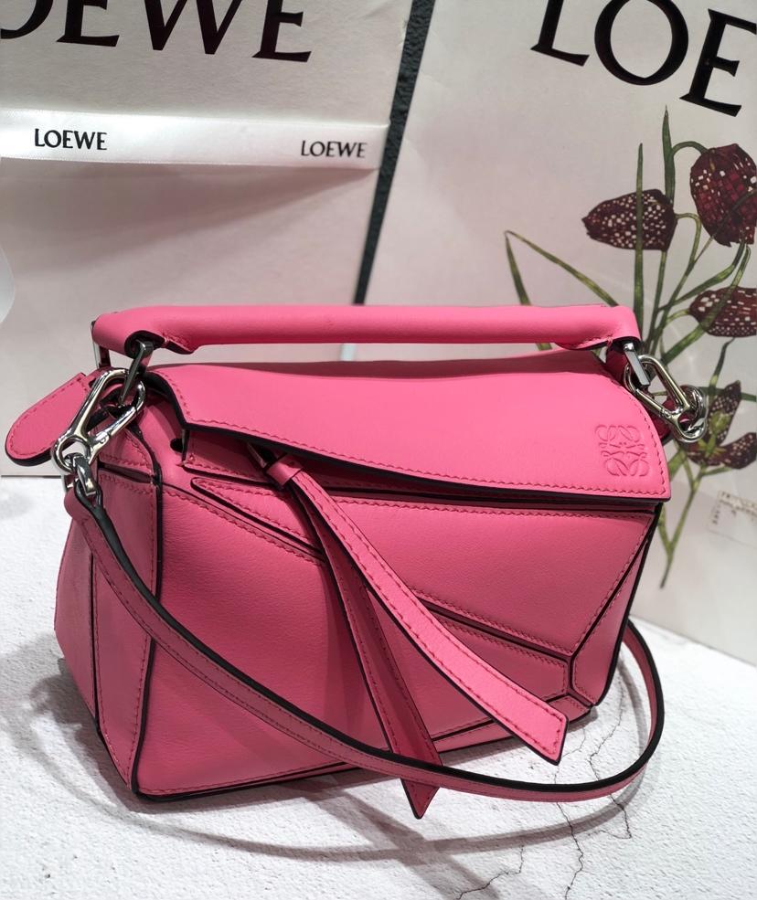 loewe pink bag