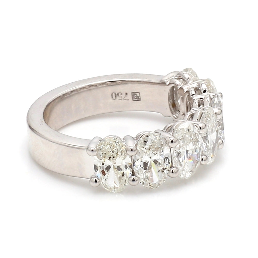 3.91ctw Oval Cut Diamond Band