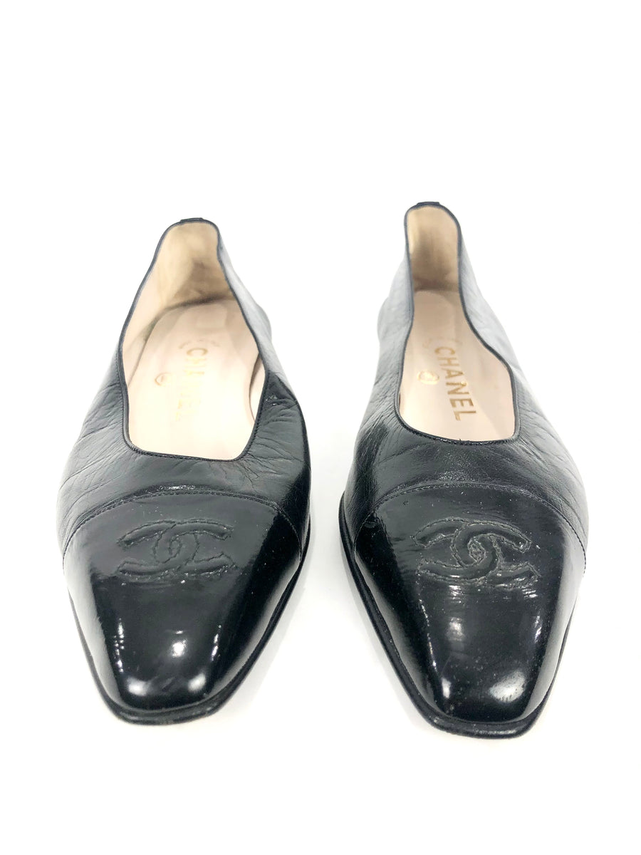 Black Leather Interlock CC's on Cap Toe Flat Shoes | Size 8 – Baggio ...